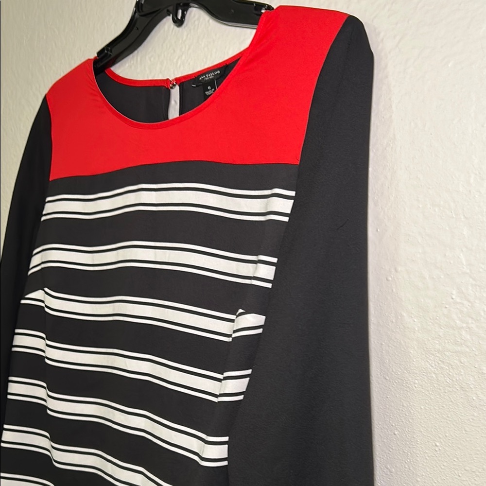 Ann Taylor Red and Black Blouse with Color-Block Design - Picture 4 of 7
